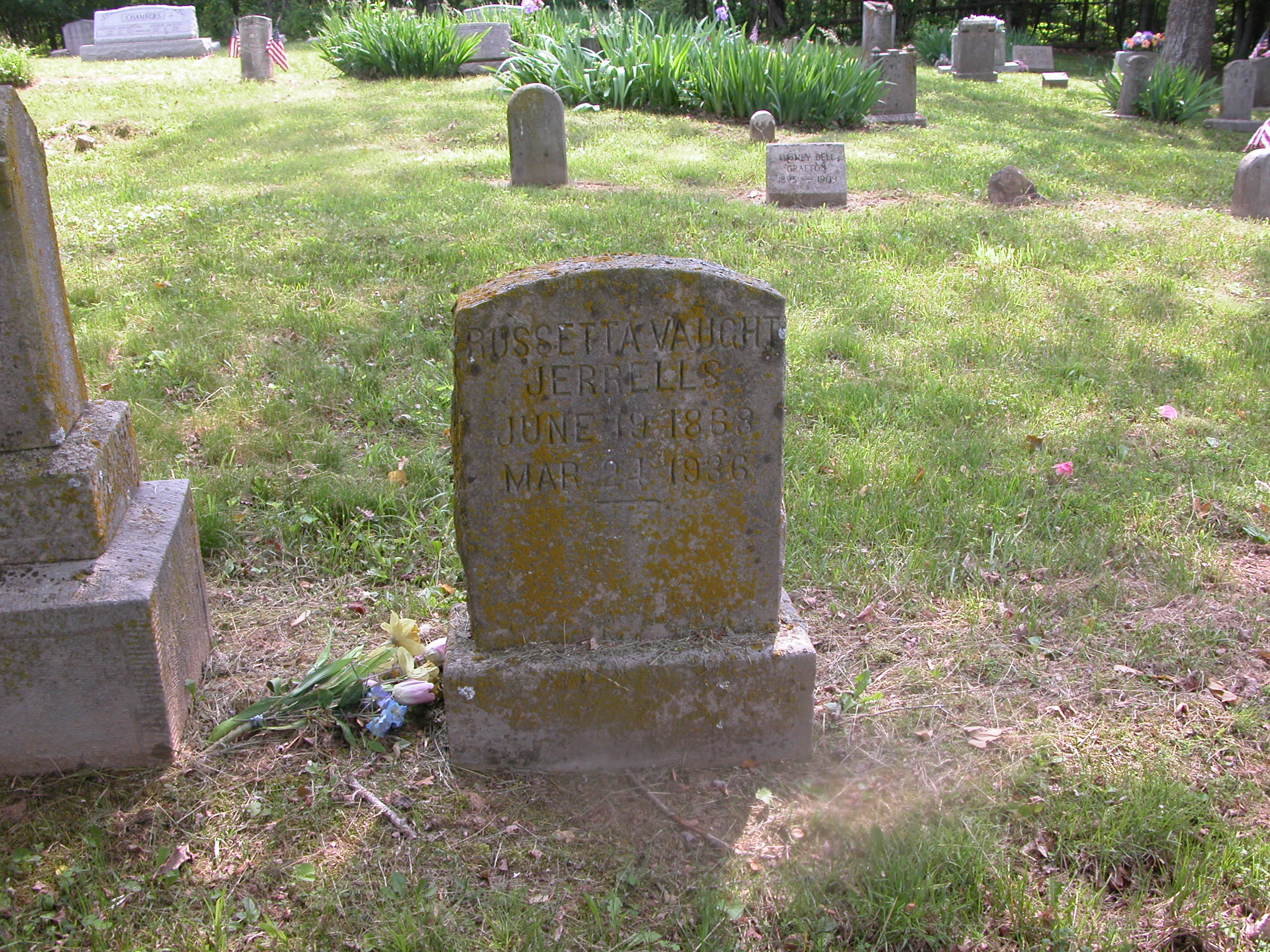 Lucas Cemetery Photos